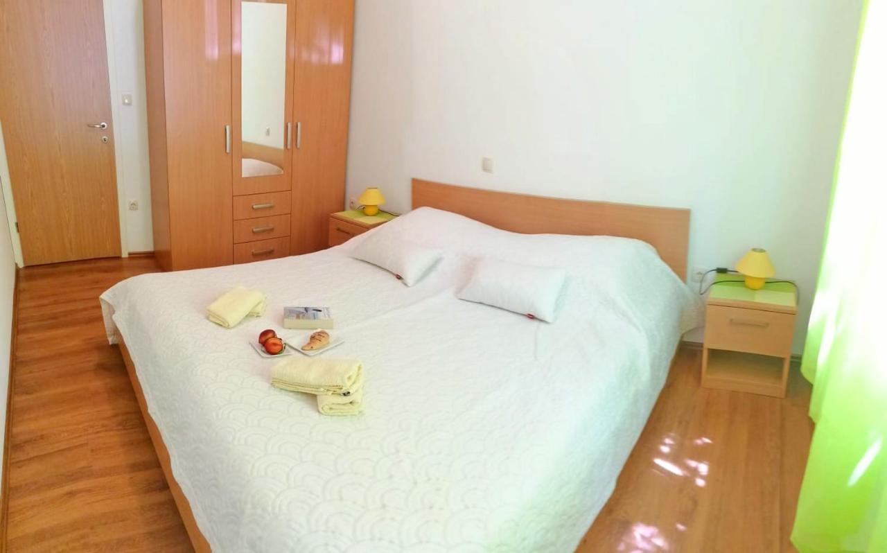 Holiday Home Blue Dream Putnikovic ภายนอก รูปภาพ