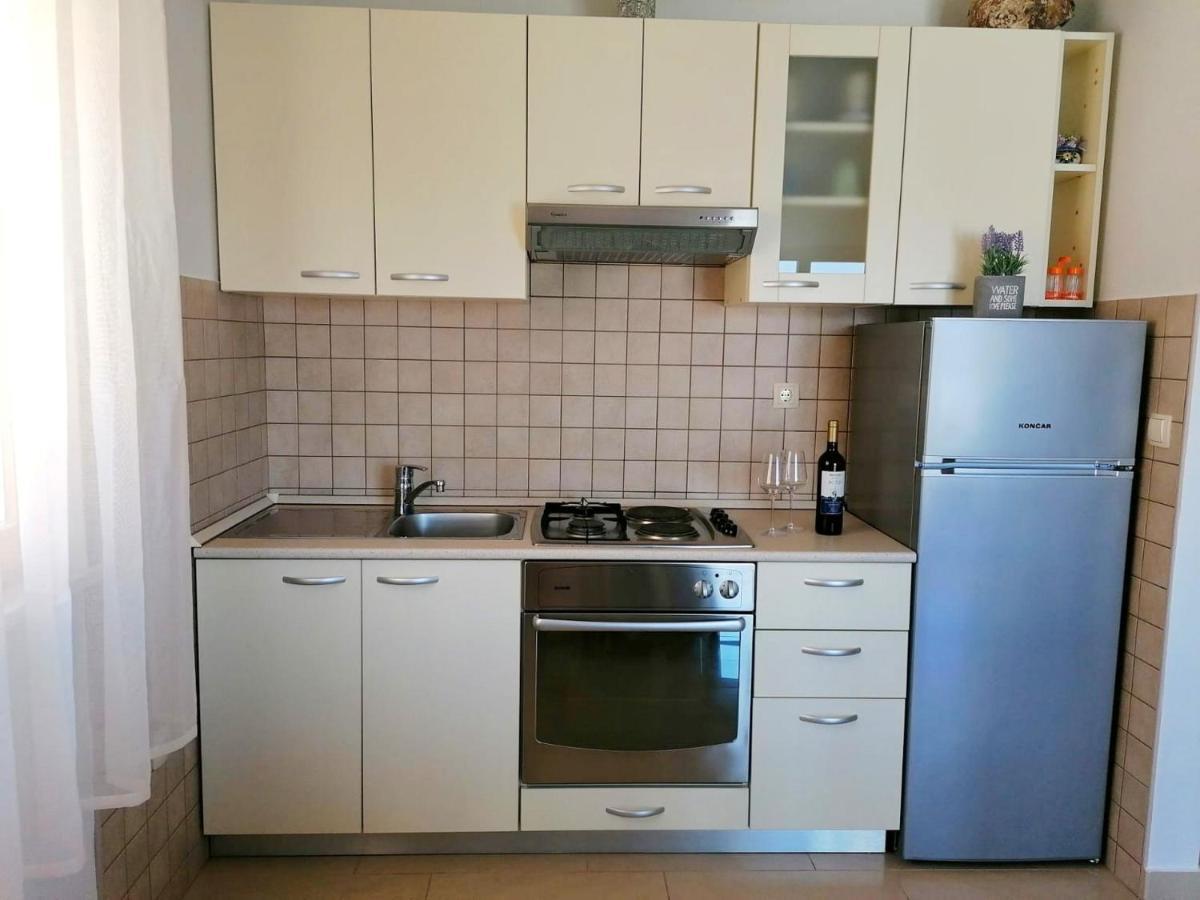 Holiday Home Blue Dream Putnikovic ภายนอก รูปภาพ