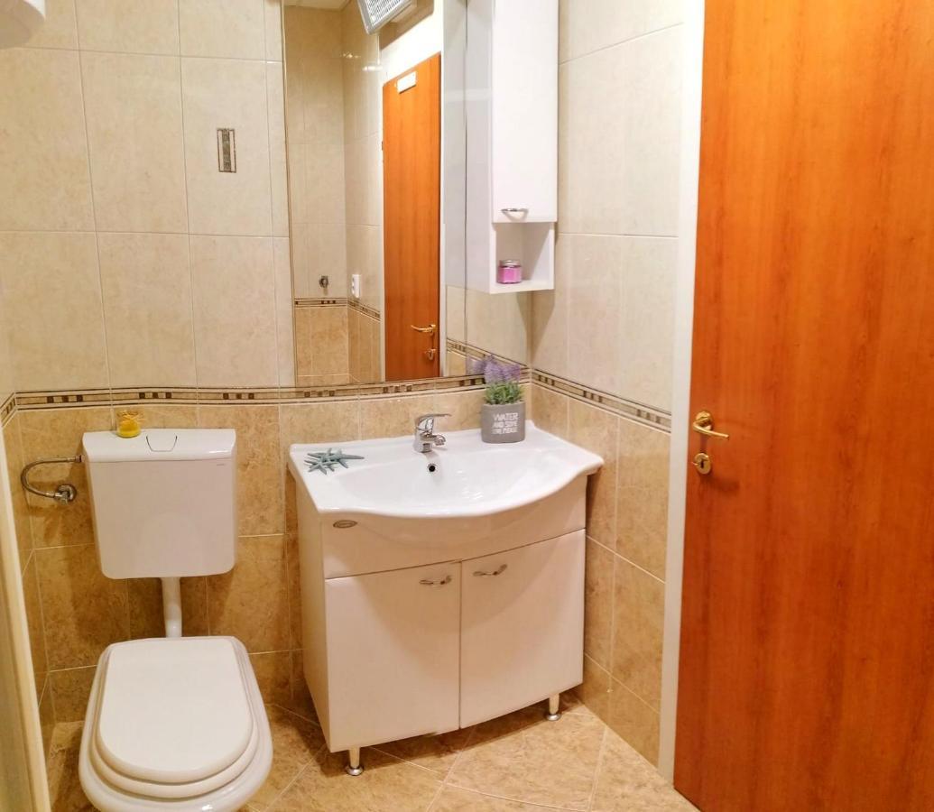Holiday Home Blue Dream Putnikovic ภายนอก รูปภาพ